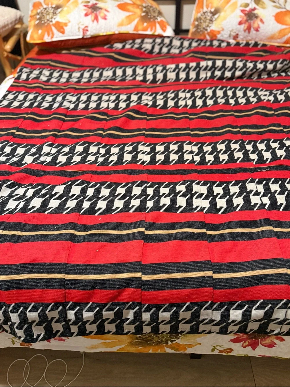 Reversible Black & White Patterned Comforter with Red Accent hand lade very warm
